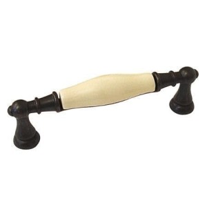 Flora 22-  ceramiczny uchwyt meblowy z kremową porcelaną na 96mm