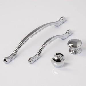 Chromowany uchwyt do mebli 128 mm- Bellotto CL 