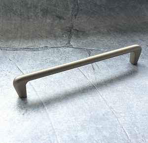 Uchwyt meblowy kremowy 160mm- Elefante 2V