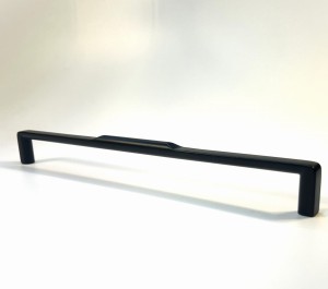 Uchwyt do mebli czarny mat 224mm- Apero N4 
