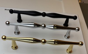 Złoty uchwyt do mebli 128 mm- Oro Classicio GL 