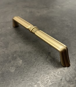 Uchwyt meblowy złoty mat 128 mm- Squillare F3 