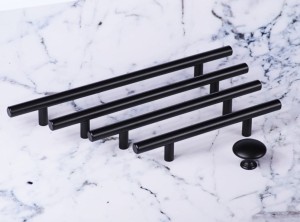 Długi czarny uchwyt reling 320 mm- Ringhiera N4 