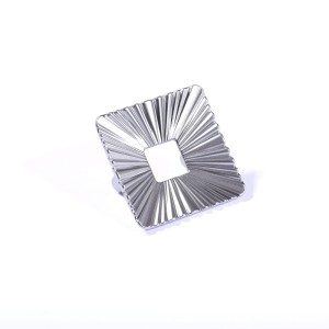 Kwadratowy uchwyt do mebli 32 mm- Regina 6A 