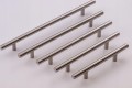 Uchwyt-do-mebli-inox-stal-szczotkowana-RELING-192-Dlugosc-27-1-cm.jpeg