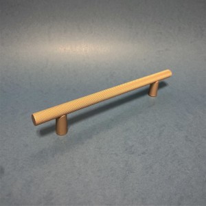 Złoty ryflowany uchwyt reling 128 mm - Italiano Oro