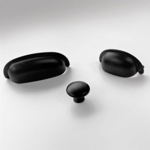 Czarny uchwyt muszelka 64 mm- Bacoli N4