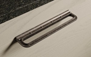 Uchwyt do mebli czarne żelazo 96 mm- Carraro Marmo T2 