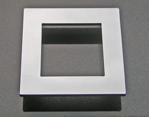 Chromowany kwadratowy uchwyt do mebli 64mm- Quadra CL